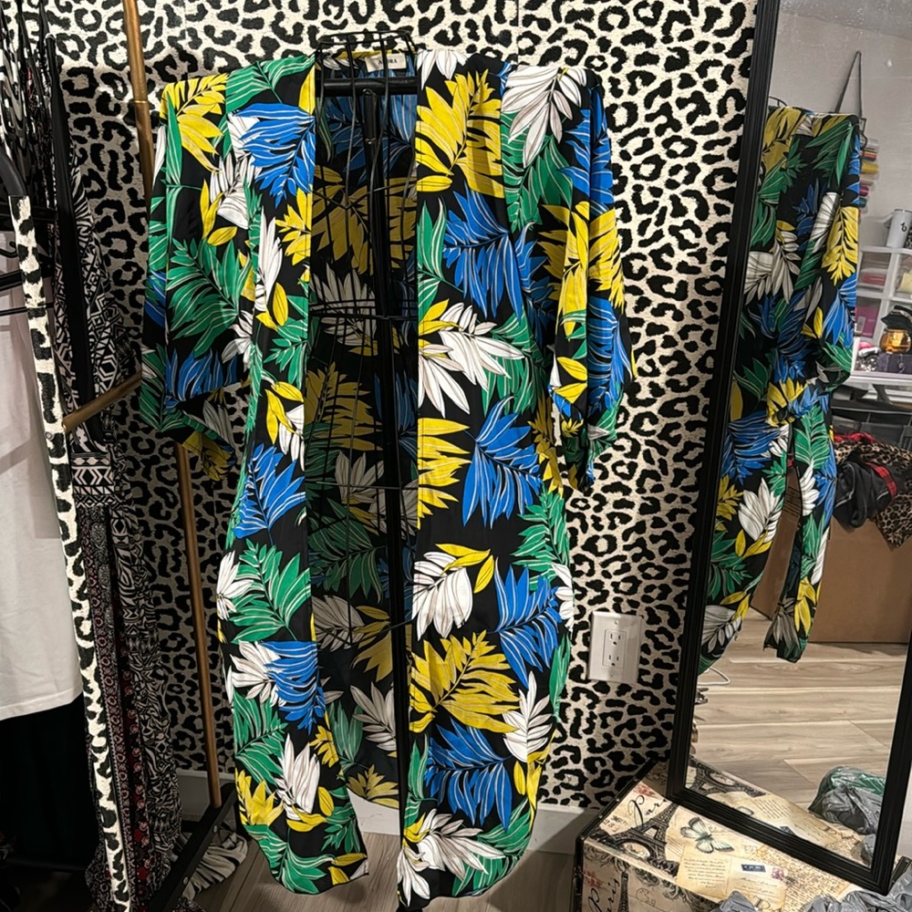 Kimono - Picture 3 of 5